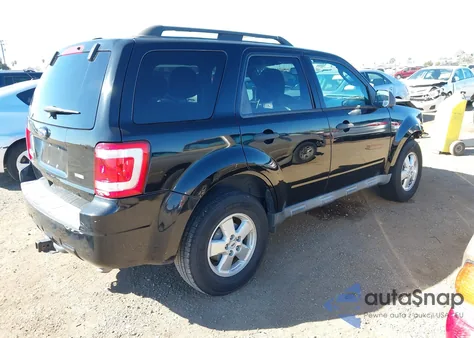 2010 Ford Escape Xlt z USA, uszkodzony, nr VIN 1FMCU0D70AKA12515